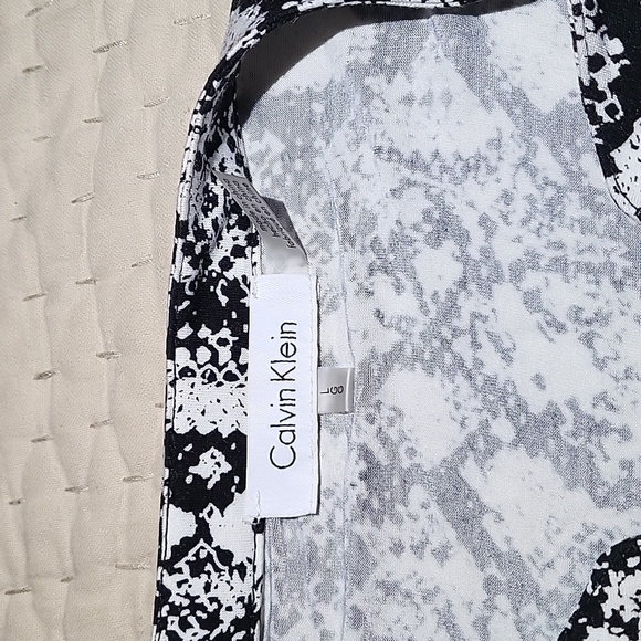 Nwot Calvin Klien Snake Print Soft Strecty Zipper Front Faux Pockets Size Large - Picture 6 of 8